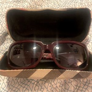 Burberry sunglasses B 4015